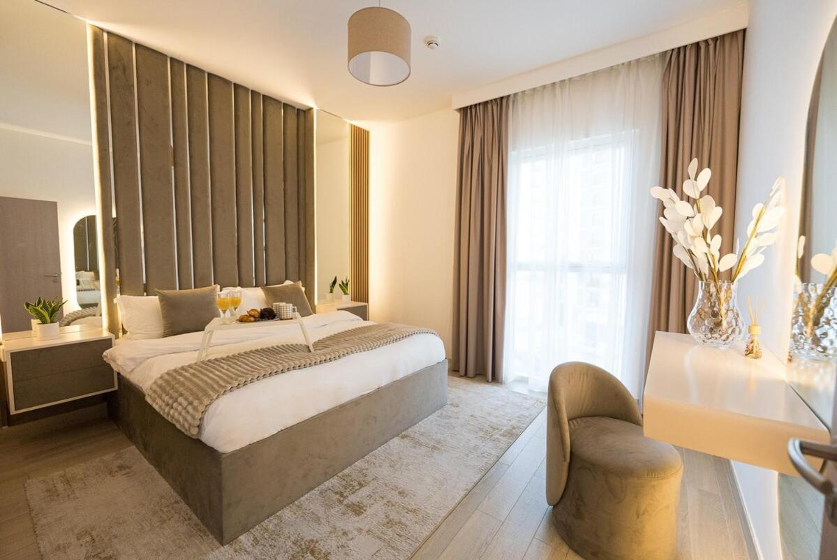 Luxury Retreat 1bdr In Yas Island Premium Location With Pool And Gym *