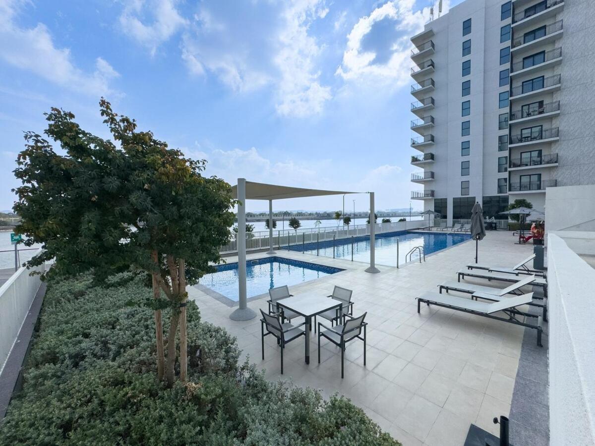 Luxury Retreat 1bdr In Yas Island Premium Location With Pool And Gym Apartment Abu Dhabi