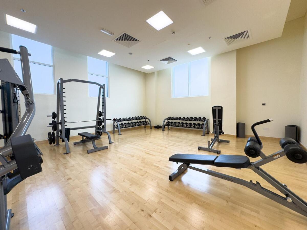 Luxury Retreat 1bdr In Yas Island Premium Location With Pool And Gym