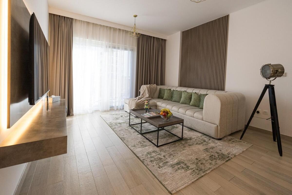 Luxury Retreat 1bdr In Yas Island Premium Location With Pool And Gym Apartment